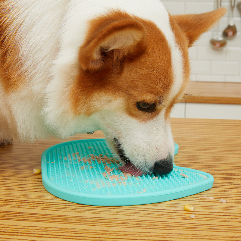 CalmLick™ Lawn-Style Lick Mat – Deep Cleaning & Anxiety Relief